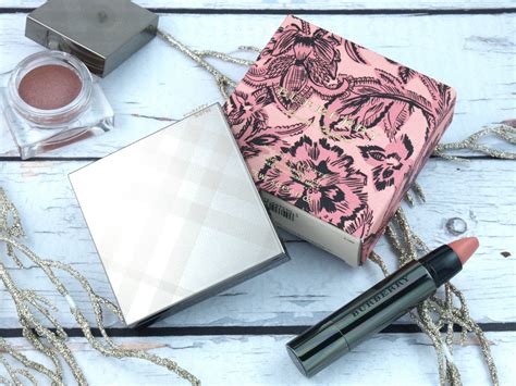 burberry makeup bag|Burberry blush palette.